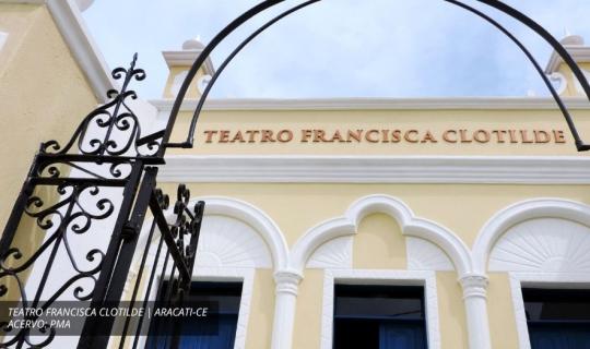 TEATRO E MEMÓRIA: A CENA ARACATIENSE DESCORTINADA