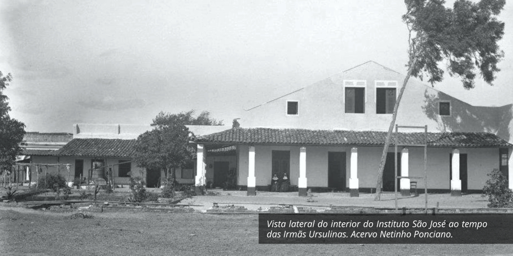 Vista lateral do interior do Instituto São José ao tempo das Irmãs Ursulinas.
